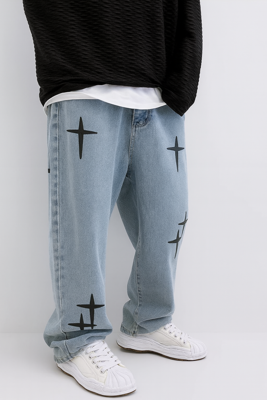 Baggy jeans with star pattern